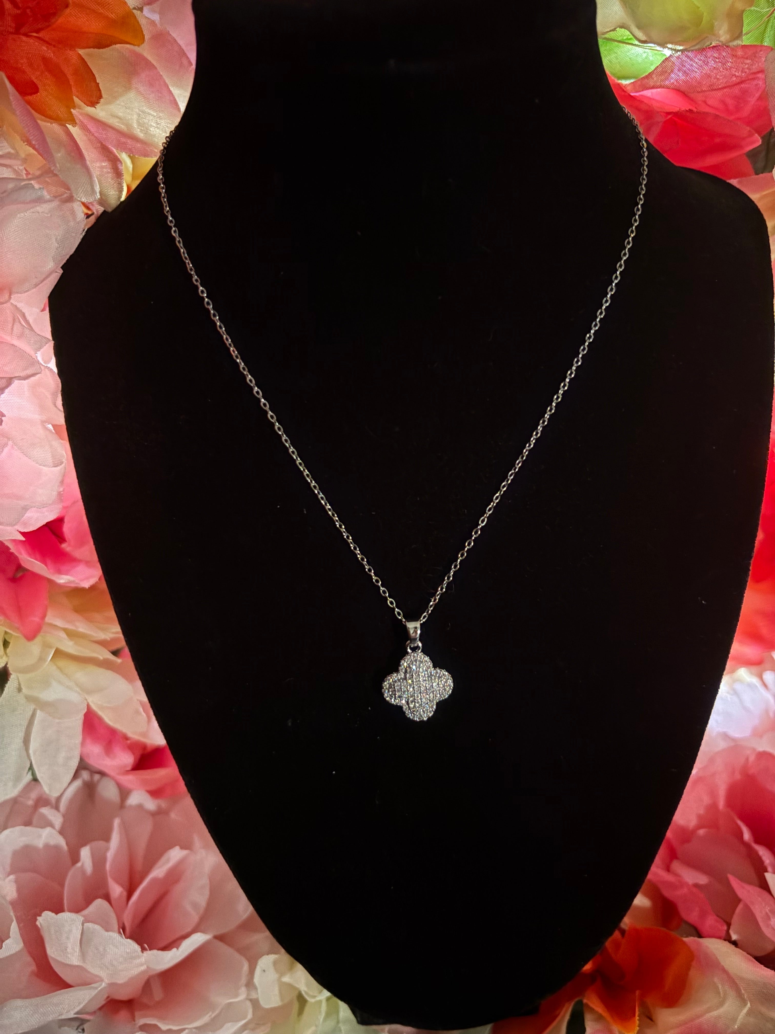 Clover Necklace